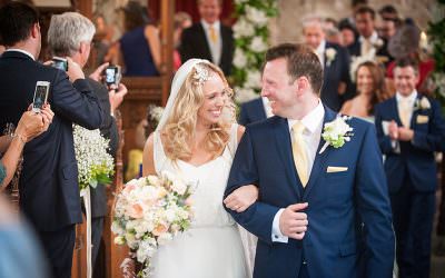 Castle wedding in Gloucestershire – Ellen & Charlie Love